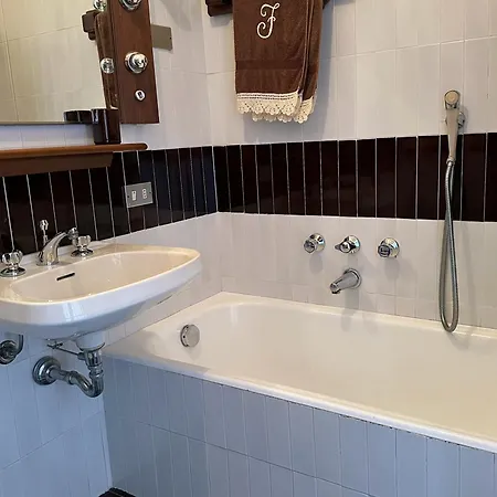 Appartamento Casa Arcioni: A 300 Metri Dal *